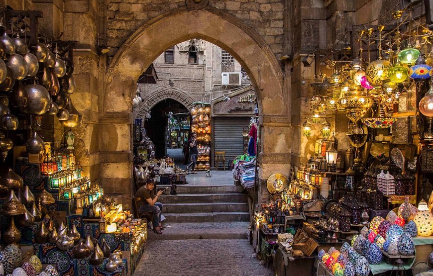 La vie historique du Caire islamique 1 journée Le musée d’art islamique du Caire – La rue El-Moez – Le Souk de Khan El-Khlili