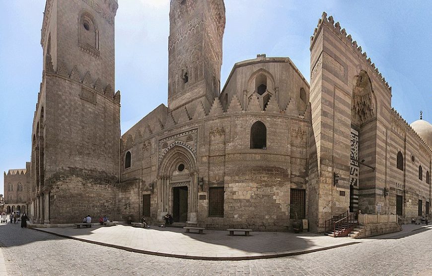 La vie historique du Caire islamique 1 journée Le musée d’art islamique du Caire – La rue El-Moez – Le Souk de Khan El-Khlili