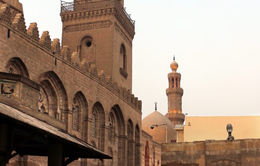 La vie historique du Caire islamique 1 journée Le musée d’art islamique du Caire – La rue El-Moez – Le Souk de Khan El-Khlili